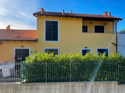 Villa nuova a Brugnato - Villa ristrutturata Brugnato
