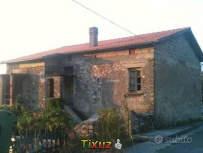 Casa singola 150 mt quadri con 3000 mt 20000 euro