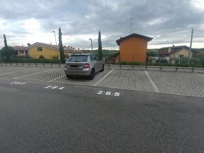 Posto Auto in vendita a Castelnuovo del Garda via don lorenzo milani 1