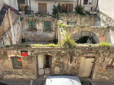 Terreno Residenziale in vendita a Gioia Tauro via Vittorio Veneto, 77
