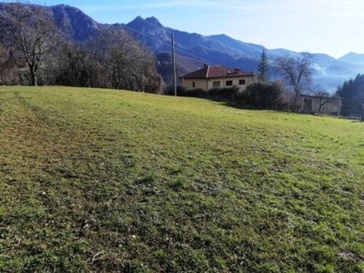 Terreno Residenziale in vendita a Val Brembilla via Alcide De Gasperi