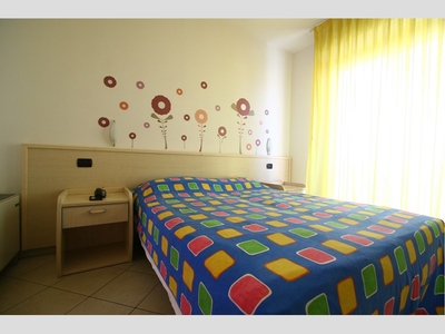 Appartamento in Affitto a Rimini, zona Viserba, 650€, arredato