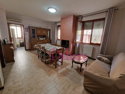 Appartamento in Vendita a Macerata, zona Sforzacosta, 88'000€, 76 m², arredato