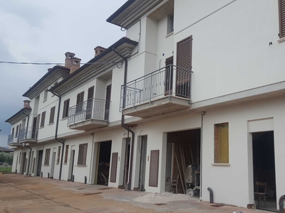 Appartamento in Vendita a Serra de' Conti Via Busseto