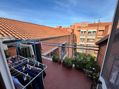Attico a Livorno, 6 locali, 2 bagni, 86 m², 1° piano, terrazzo