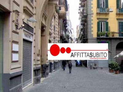 azienda commerciale in affitto a Napoli