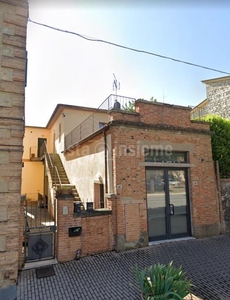 Bilocale a Castelnuovo Berardenga, 1 bagno, 31 m², 1° piano in vendita