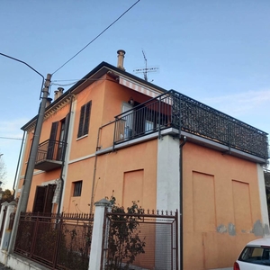 Casa indipendente di 230 mq in vendita - Grinzane Cavour