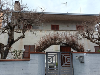 Casa singola in vendita a Foligno Perugia Prima Periferia