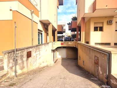 Garage / Posto auto in Via Orazio Flacco a Grottaglie