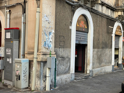negozio in affitto a Catania