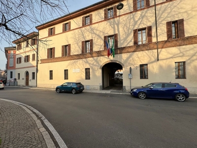 Quadrilocale con box a Cremona