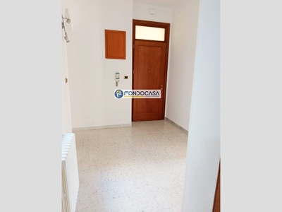 Quadrilocale in Vendita a Lecce, zona Mazzini, 169'000€, 150 m²