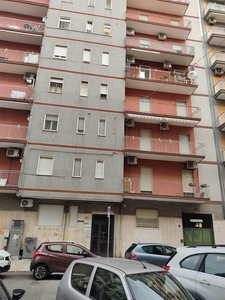 Quadrilocale in Via Rintone 65 in zona Trecarrare,battisti a Taranto