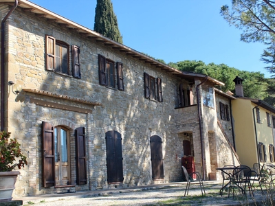 Rustico/Casale/Corte in vendita a Assisi - Zona: Mora