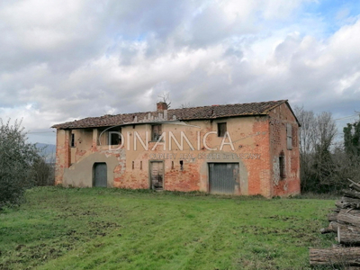 rustico / casale in vendita a Santa Maria a Monte