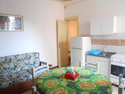 Trilocale in Affitto a Catania, zona corso italia, 450€, 90 m², arredato