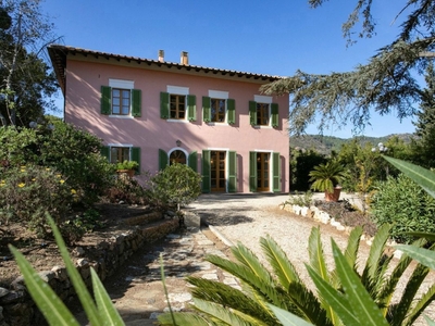 Villa a Porto Azzurro, 7 locali, 5 bagni, giardino privato, posto auto