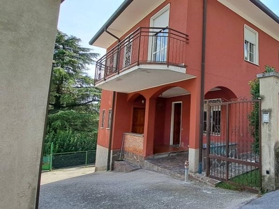 villa in vendita a Cesana Brianza