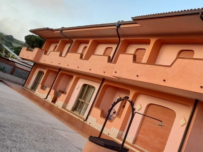 Villa in Vendita a Messina Sperone