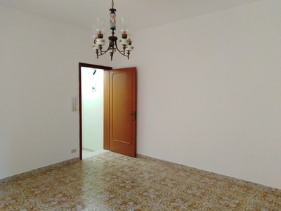 Villa singola a Ragusa, 4 locali, 1 bagno, 75 m², 1° piano in vendita