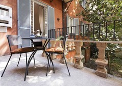 Holiday Apartment Bernini Near The Trevi Fountain - 4 Bedroom