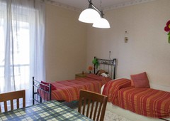 Spaziosa camera in appartamento con 2 camere da letto a Tiburtina, a Roma