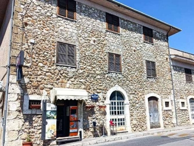 Appartamento all'asta a Isola del Liri via Carnello, 190