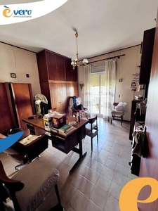 Appartamento di 105 mq in vendita - Palermo