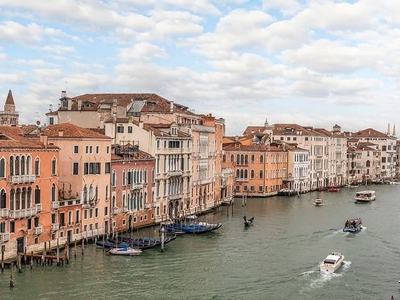 Appartamento di lusso di 276 m² in vendita Venezia, Italia