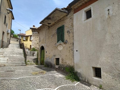 Appartamento in vendita a Colfelice via Vico Vecchio, 20