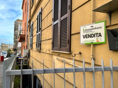 Appartamento in vendita a Frosinone viale Napoli