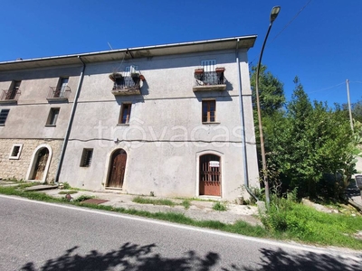 Appartamento in vendita a Gallinaro via Piana, 649