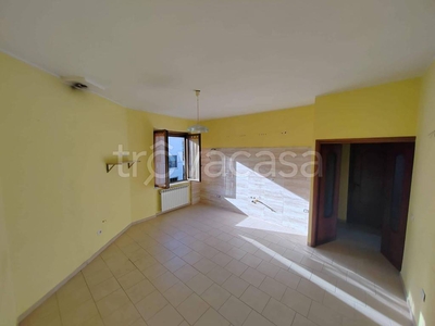 Appartamento in vendita a Giuliano di Roma via Antonio Cardilli