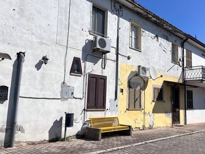 Appartamento in vendita a Monte San Giovanni Campano via Ennio Porrino, 88