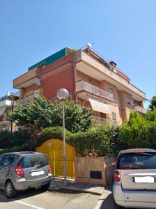 Appartamento in vendita a Terracina via Signorelli