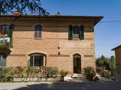 Casa in vendita in Torre A Castello, Italia