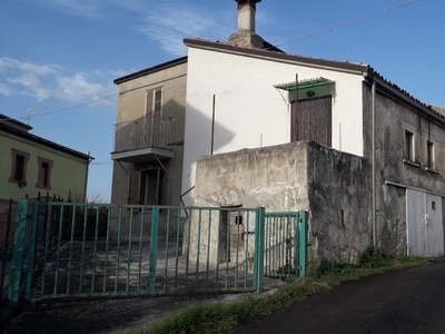 Casa indipendente in Contrada Colli, Scafa, 4 locali, 1 bagno, 130 m²