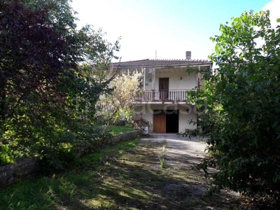Casa Indipendente in in vendita da privato a Cervaro via Collecedro, 2