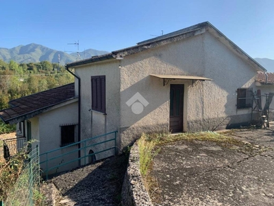 Casa Indipendente in vendita a Casalvieri via Colle d'Arcangelo