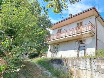 Casa Indipendente in vendita a Ceccano via Colle Pirolo, 54