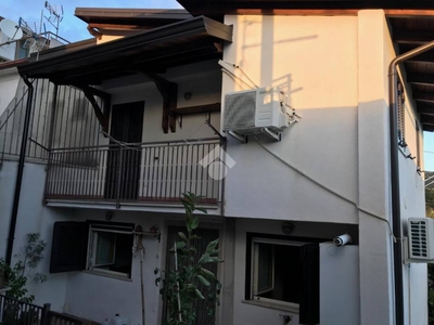 Casa Indipendente in vendita a Cervaro via mulini, 54