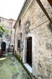 Casa Indipendente in vendita a Colle San Magno vico Zappettone