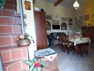 Casa Indipendente in vendita a Collepardo via Guglielmo Marconi, 26