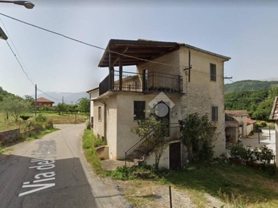 Casa Indipendente in vendita a Fontechiari contrada Muto