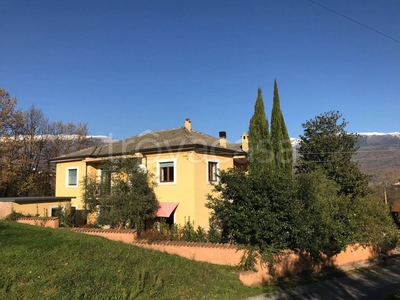 Casa Indipendente in vendita a Fontechiari via Colle Mastroianni, 113