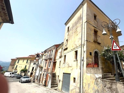 Casa Indipendente in vendita a Gallinaro piazza Umberto I