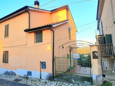 Casa Indipendente in vendita a Monte San Giovanni Campano