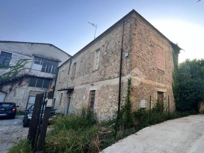 Casa Indipendente in vendita a Monte San Giovanni Campano via Aiatomei, 52