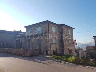 Casa Indipendente in vendita a Monte San Giovanni Campano via Casanuova